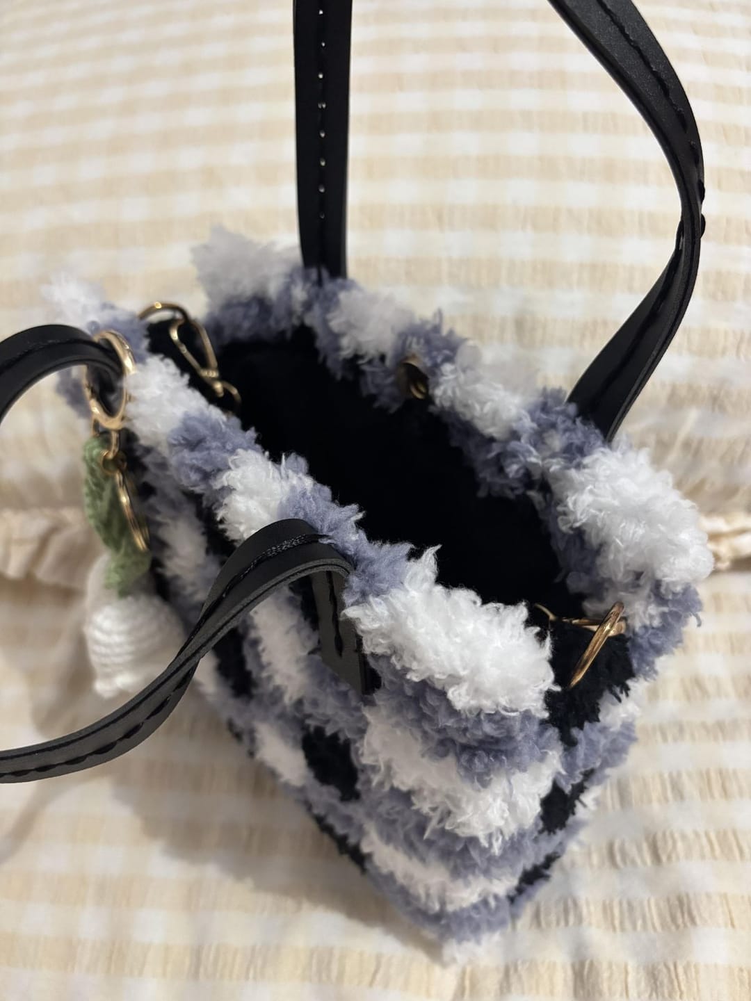 Customer photo review of Black Gingham - Woven Tote Bag Kit