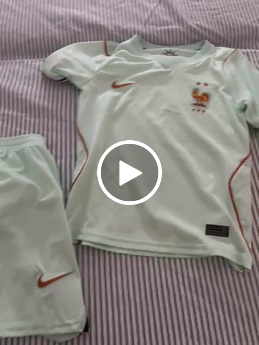 Customer video review of Ensemble France extérieur enfant 2026