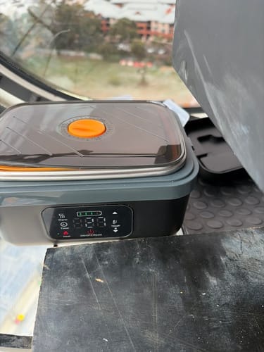 Customer photo review of Harbour Essentials - Wireless & Self Heating Lunchbox