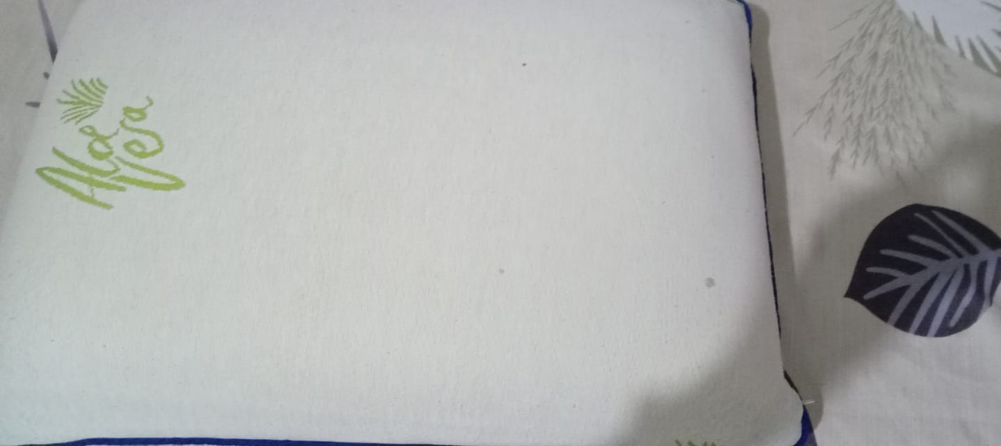 Customer photo review of Flo Adjustable Pillow (Memory Foam)