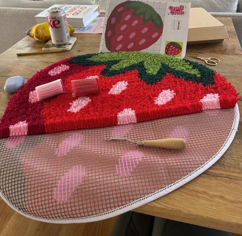 Customer photo review of STRAWBERRY DREAMING - Rug Making Kit
