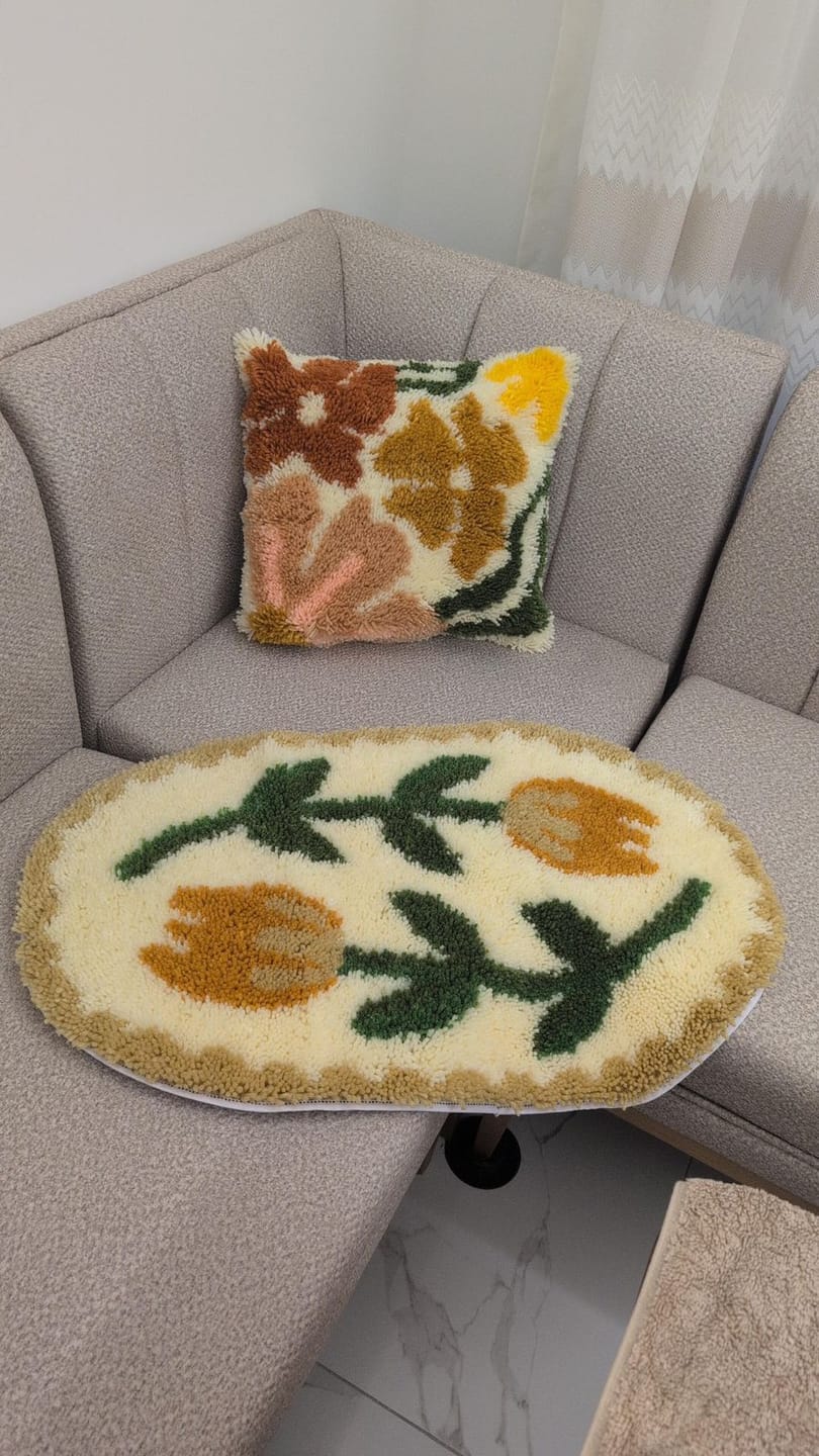 Customer photo review of AMSTERDAM TULIP FEVER - XL Rug Making Kit