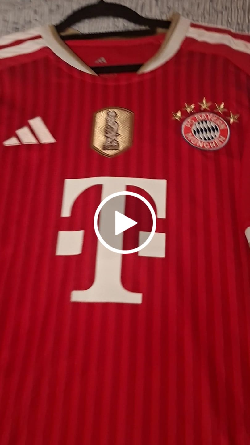 Customer video review of Joshua Kimmich #6 Bayern Munich 2027 Bundesliga Championship Patch Football Jersey
