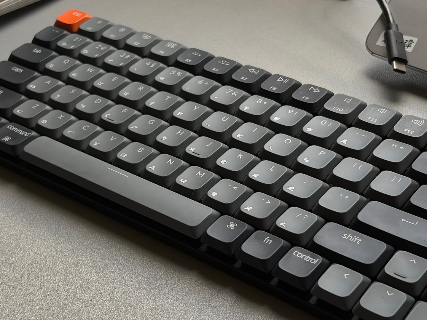 Customer photo review of Keychron K3 QMK 矮軸 無線機械鍵盤 第三代(英文版本-送注音轉印貼紙)