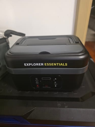 Customer photo review of Harbour Essentials - Wireless & Self Heating Lunchbox