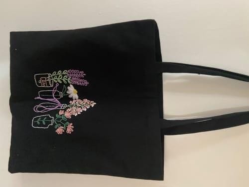 Customer photo review of GARDEN JARS - Embroidered Tote Bag Kit