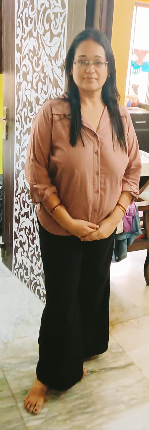 Customer photo review of Women Rose Taupe Airy-Linen Shirt
