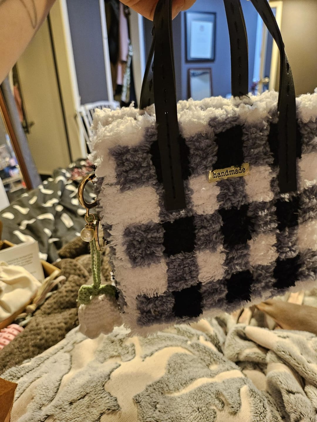 Customer photo review of Black Gingham - Woven Tote Bag Kit