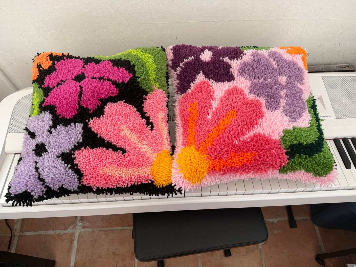 Customer photo review of PRETTY PETALS DUO - Cushion Bundle