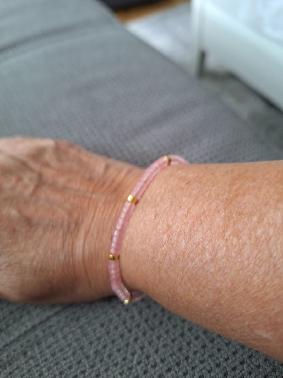 Customer photo review of Rosenquarz Armband - Natur
