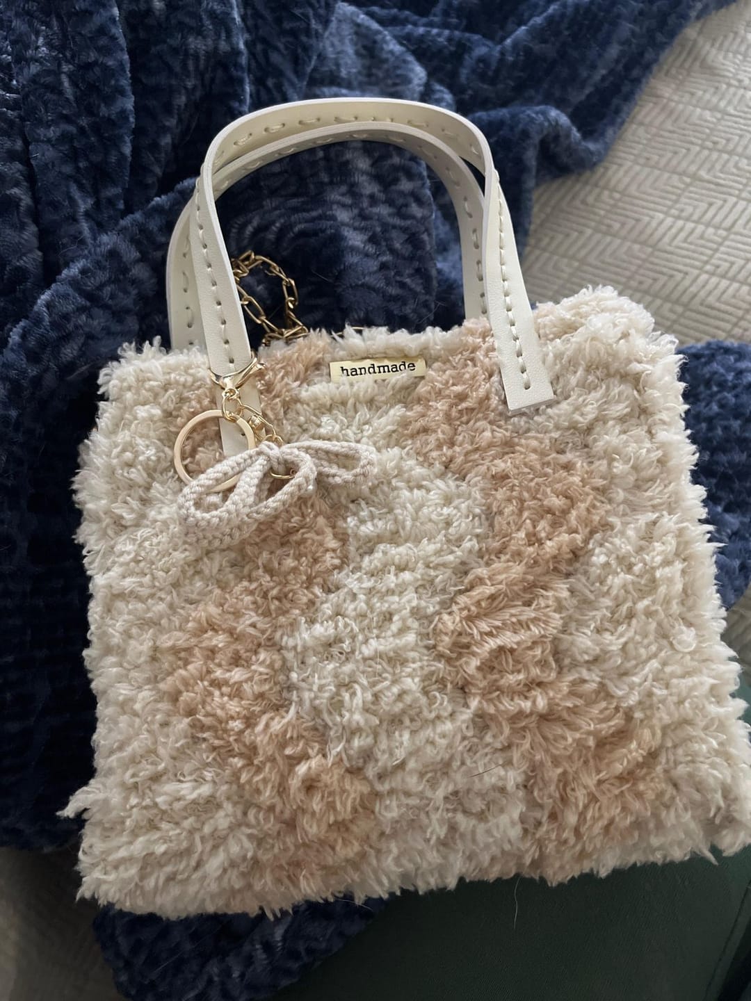 Customer photo review of Neutrals Wavey - Woven Tote Bag Kit