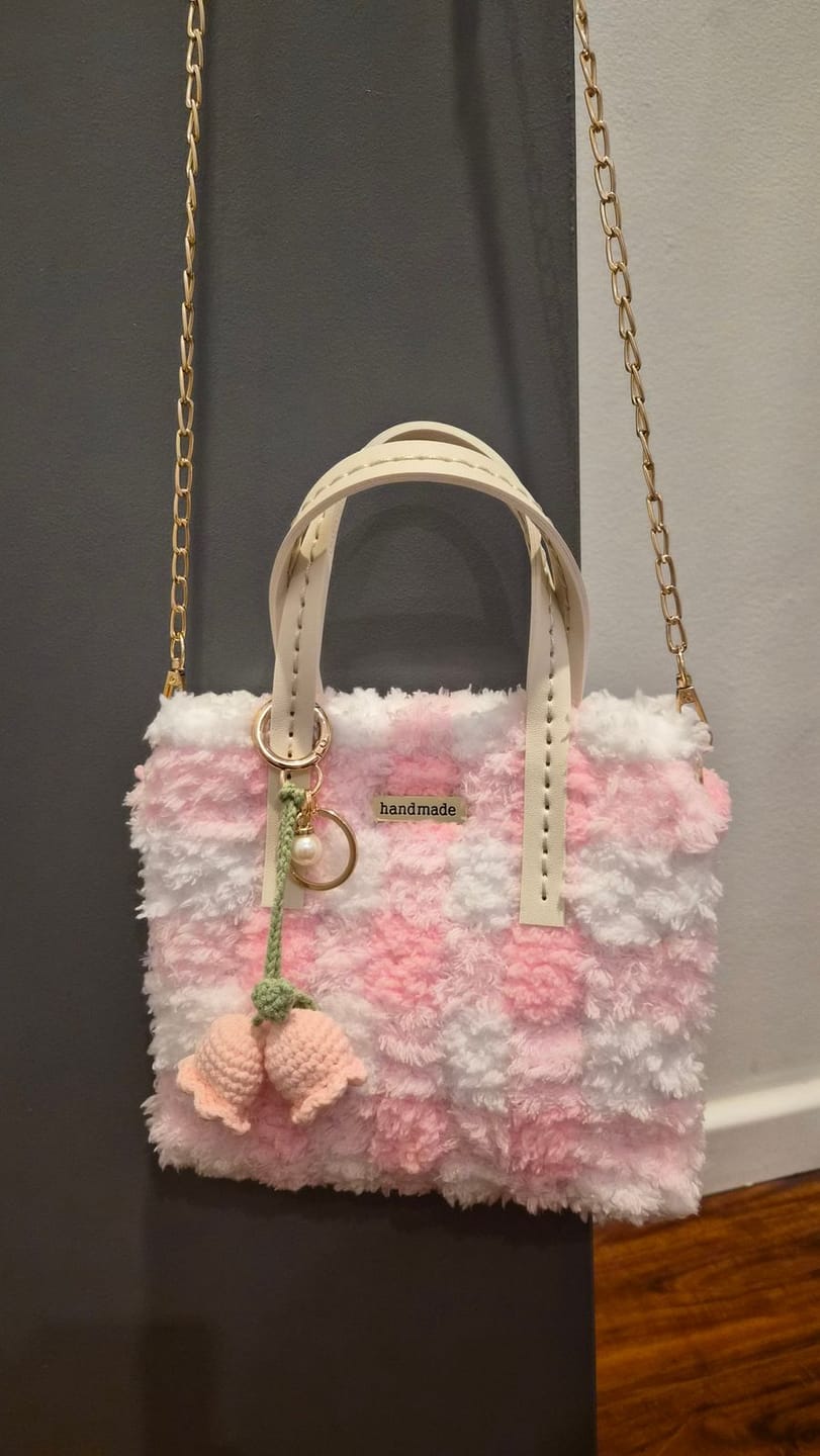 Customer photo review of Pink Gingham - Woven Tote Bag Kit