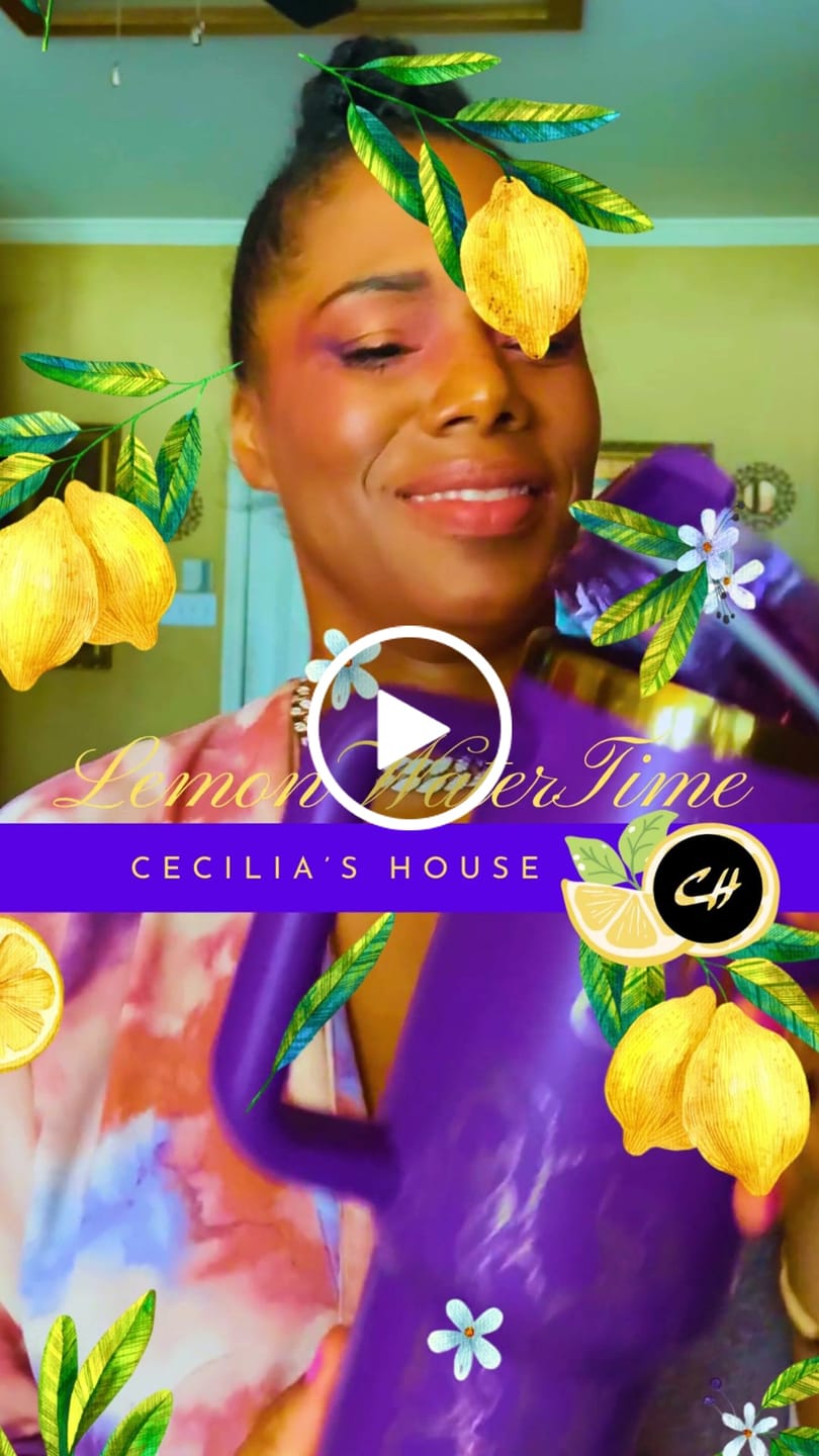 Customer video review of "Purple Reign" FlowSip™ Insulated Tumbler – It's a Beautiful Day to Be a Black Woman
