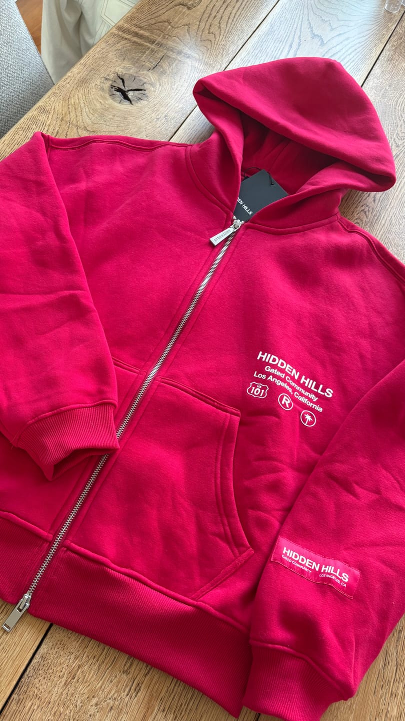 Customer photo review of LABEL ZIP HOODIE RASPBERRY RED