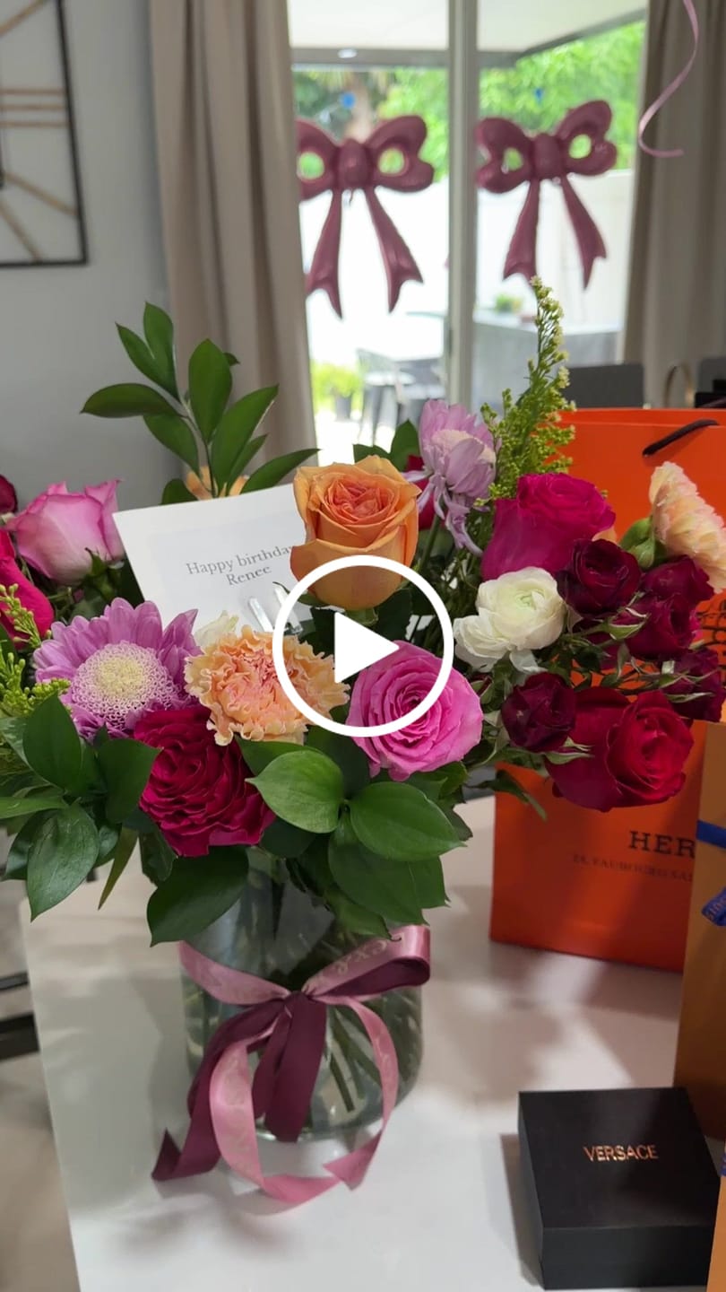 Customer video review of Mixed Bouquet - Pink Deluxe