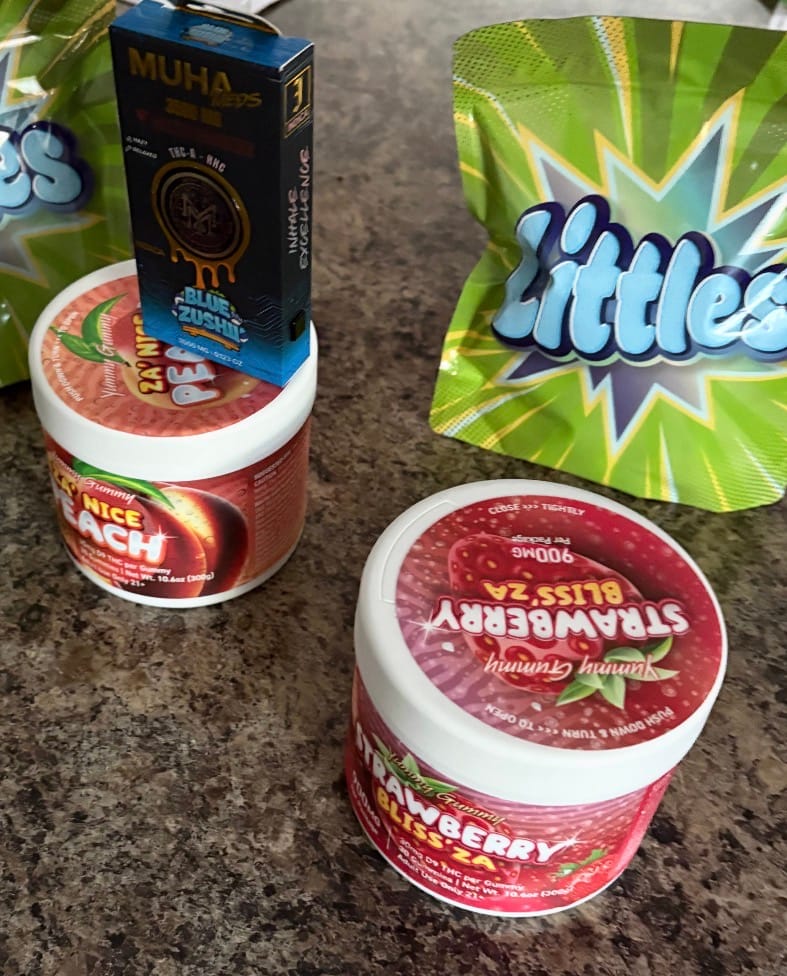 Customer photo review of 900MG Yummy Gummy D9