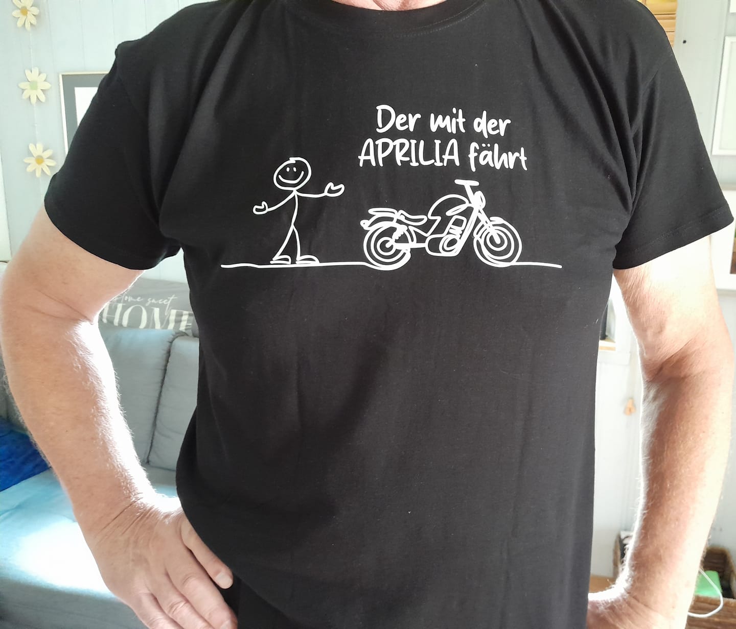 Customer photo review of Der mit der (dein Bike) fährt personalisierbar - Herren Shirt