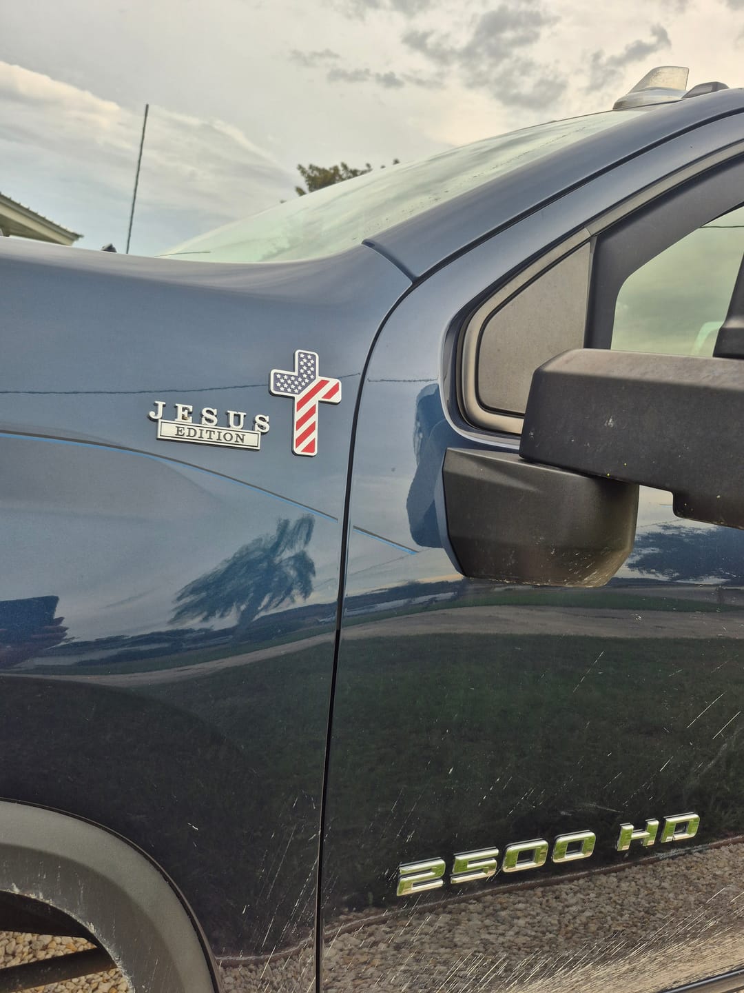 Customer photo review of FREE Today: 3D Metal Jesus Edition Letter Car Emblem with US Flag Pattern Cross: A Symbol of Faith & National Honor