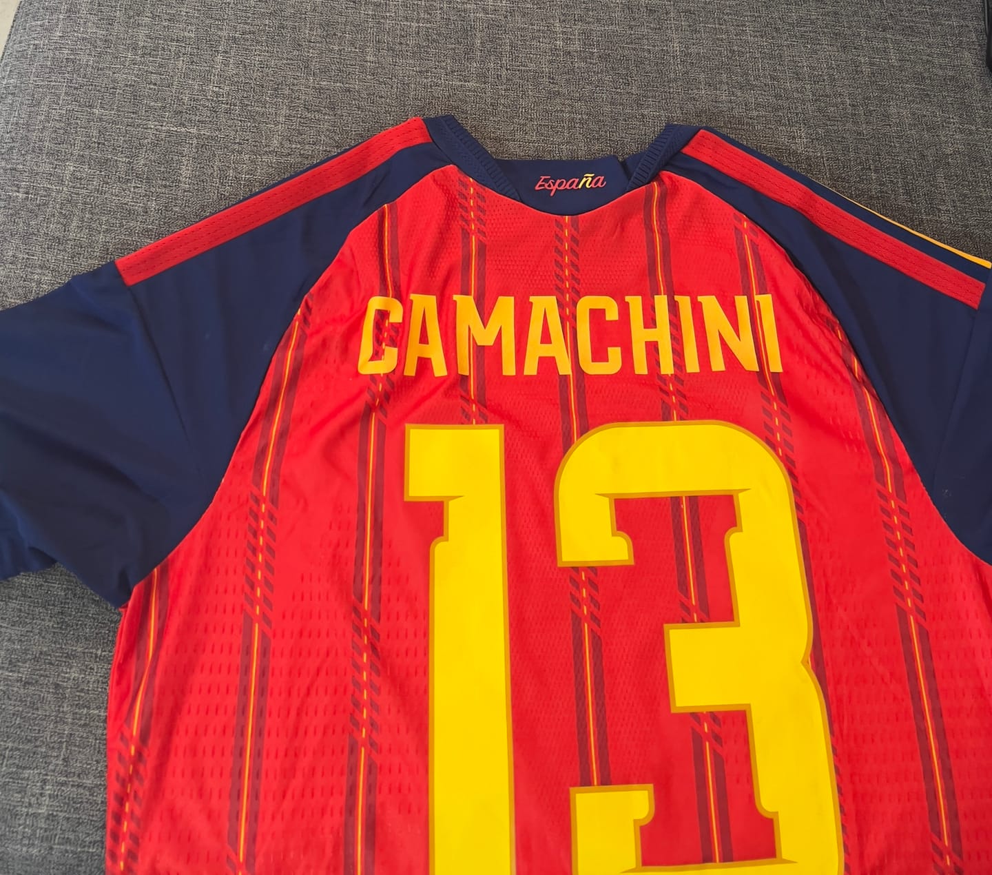 Customer photo review of CAMISETA MUNDIAL ESPAÑA HOME 2026/27