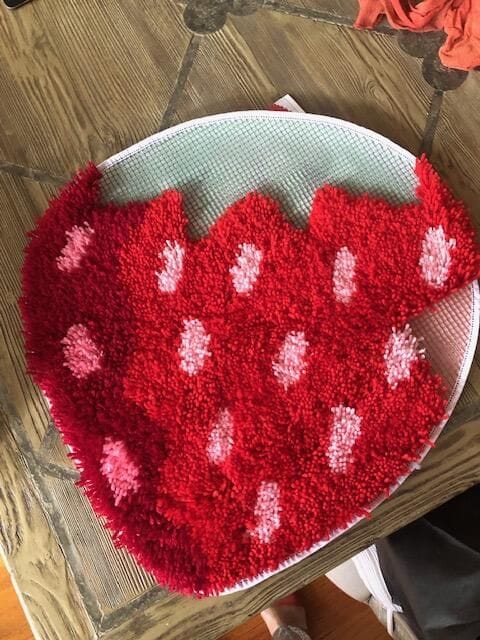 Customer photo review of STRAWBERRY DREAMING - Rug Making Kit