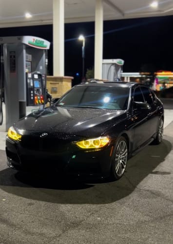Customer photo review of BMW G22 4 SERIES CSL YELLOW DRL KIT