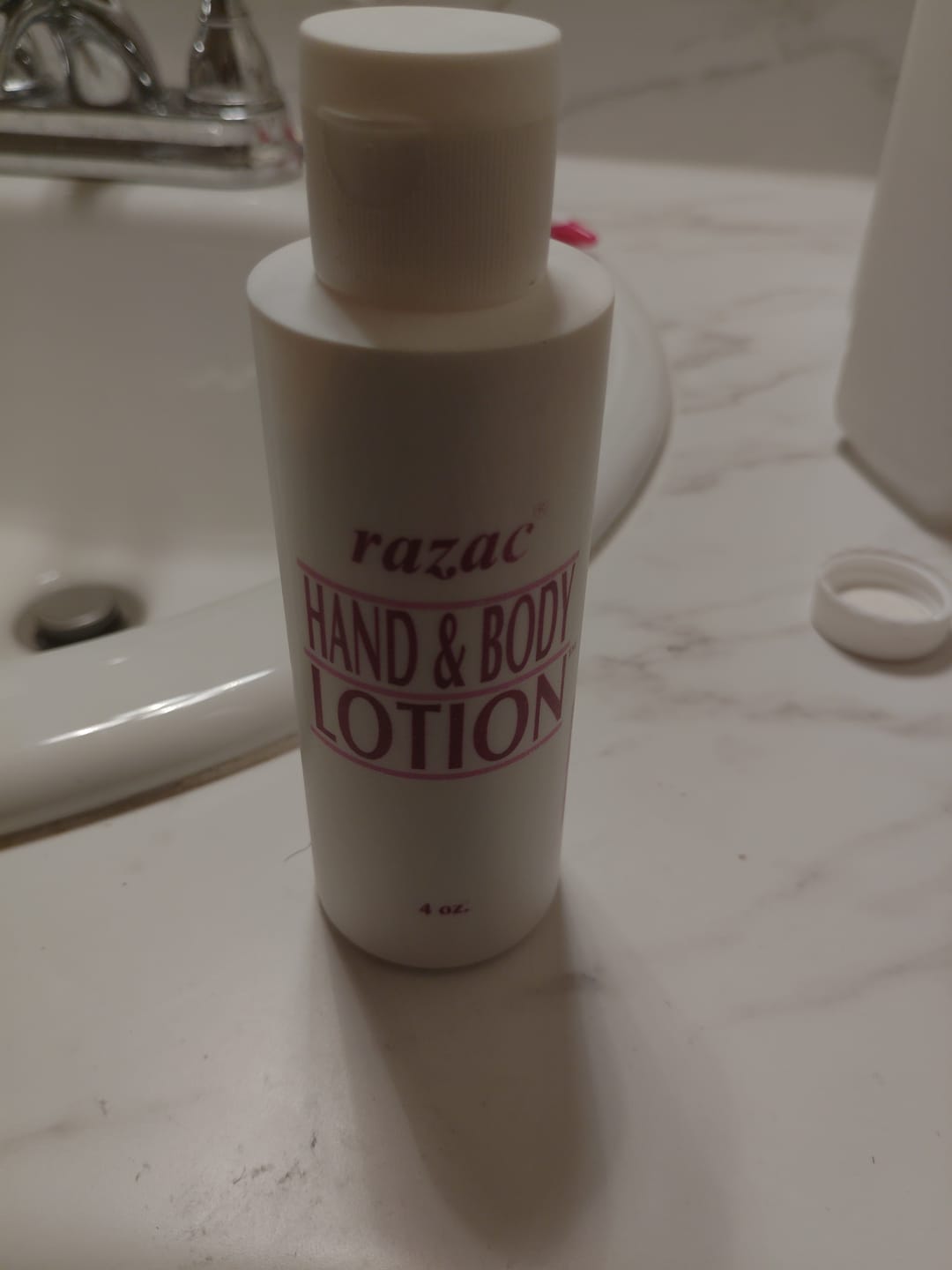 Customer photo review of Razac Hand & Body Lotion 4 oz