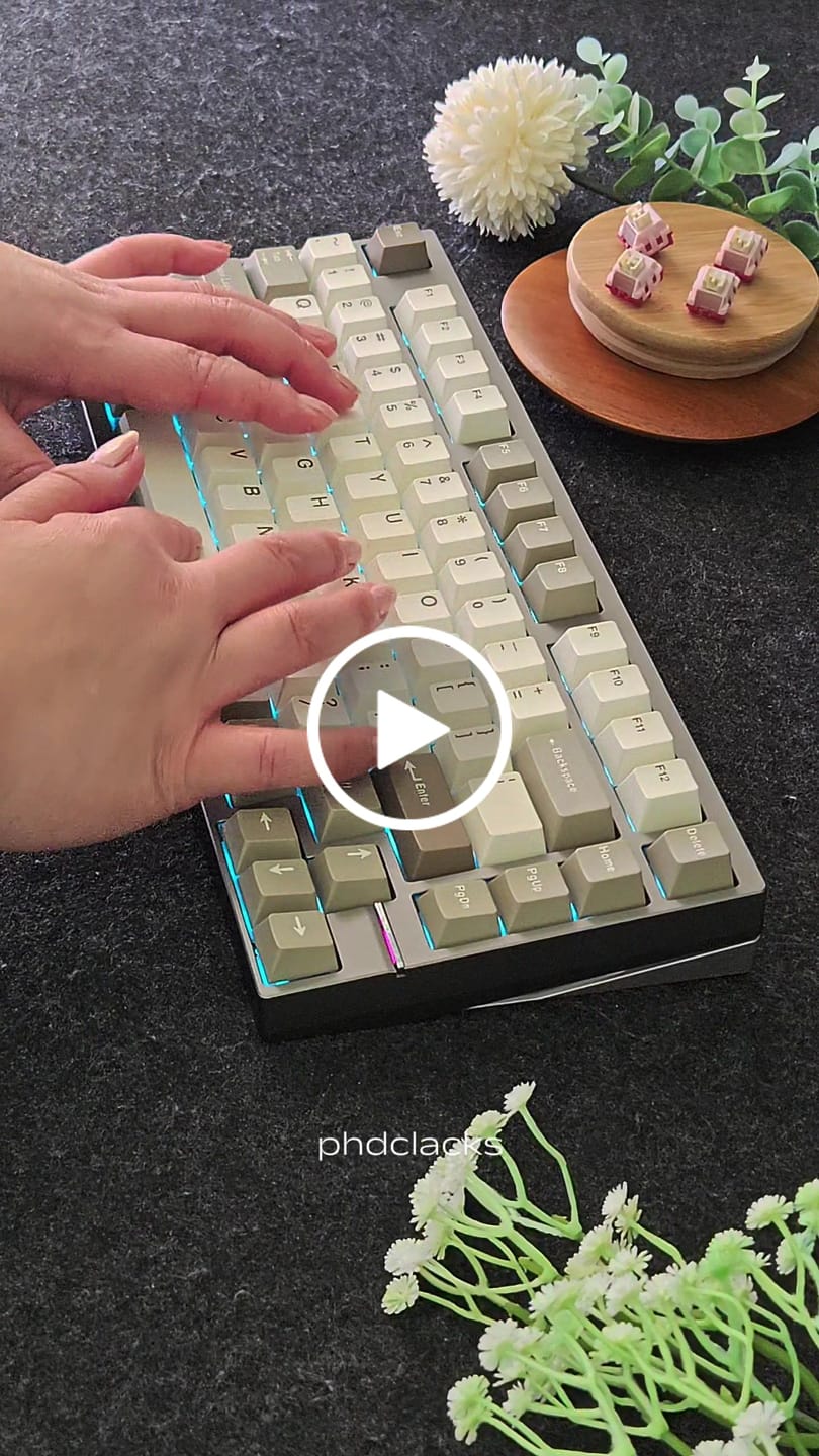Customer video review of WINGTREE X LICHICX PINK PINK SILENT LINEAR SWITCH FACTORY LUBED (10PCS)