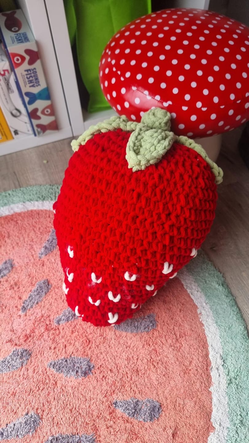 Customer photo review of STRAWBERRY - Chunky Crochet Kit