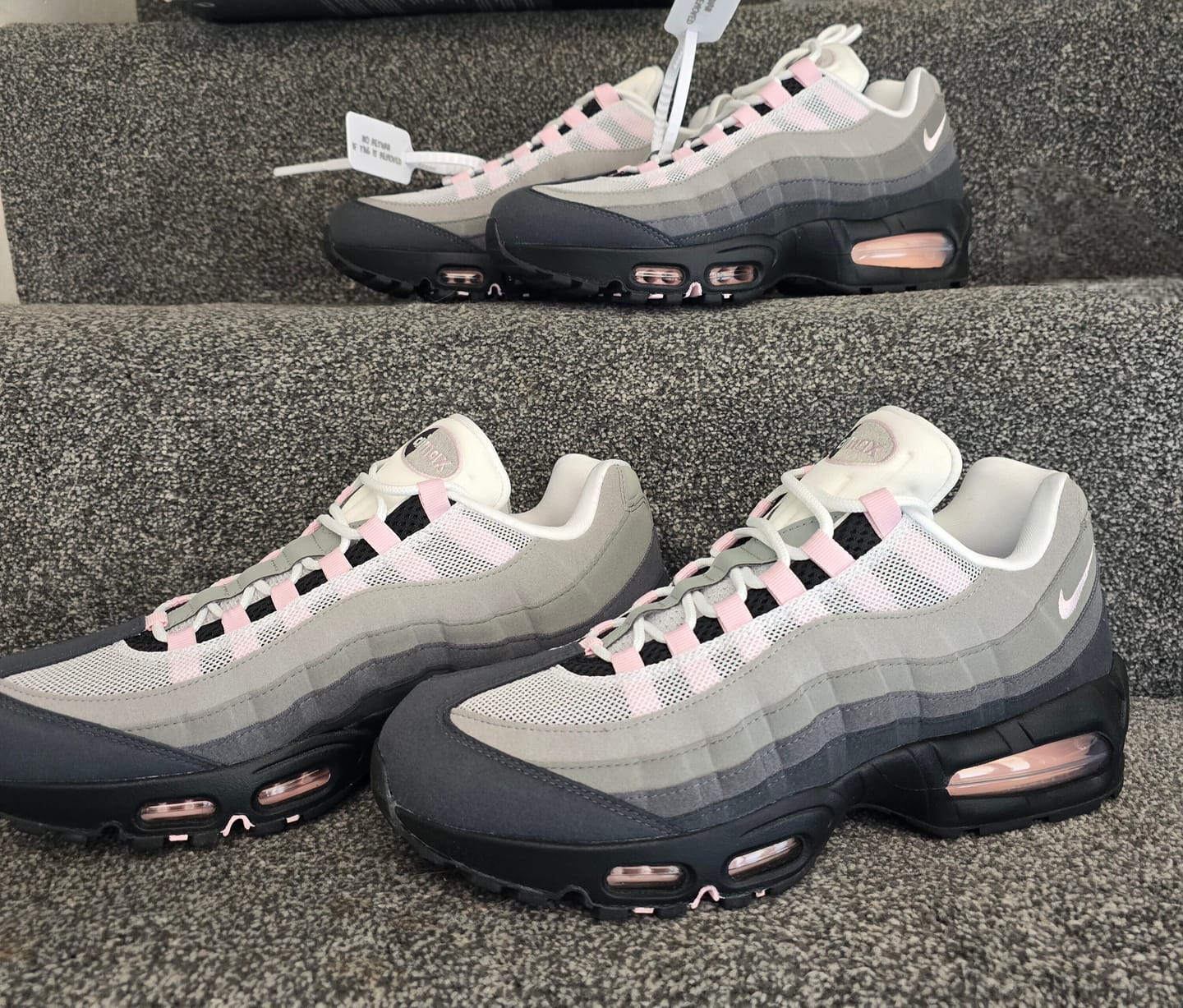 Customer photo review of Nike Air Max 95 OG 'Big Bubble Pink Foam'