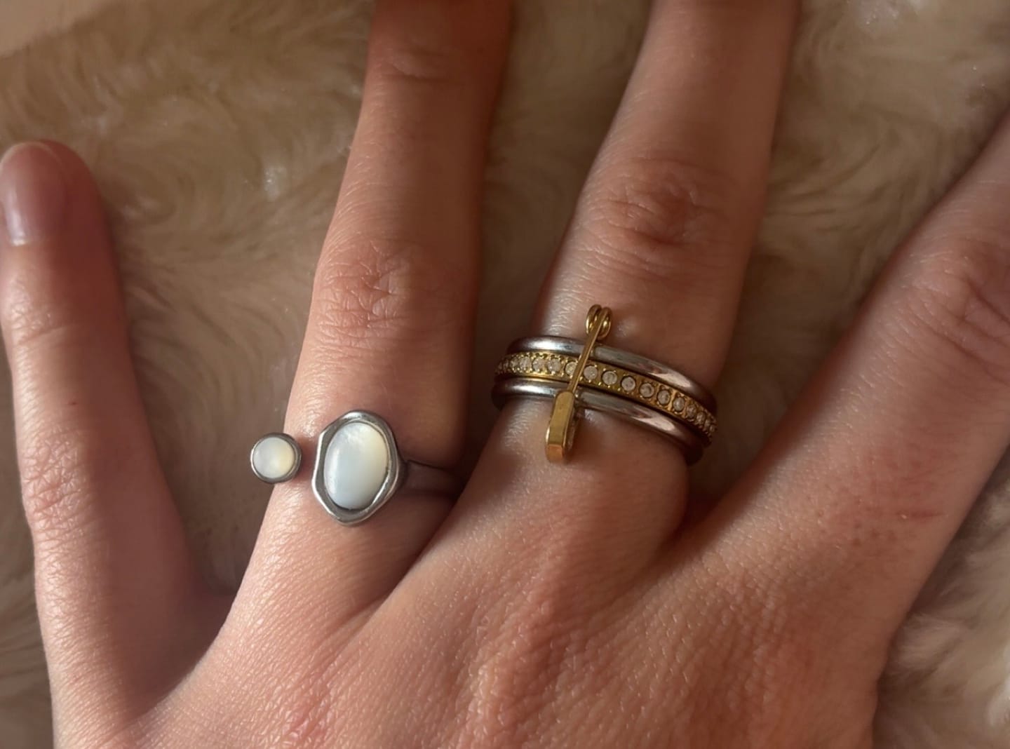 Customer photo review of Triple Safety Pin Flow Ring 14K Vergoldet