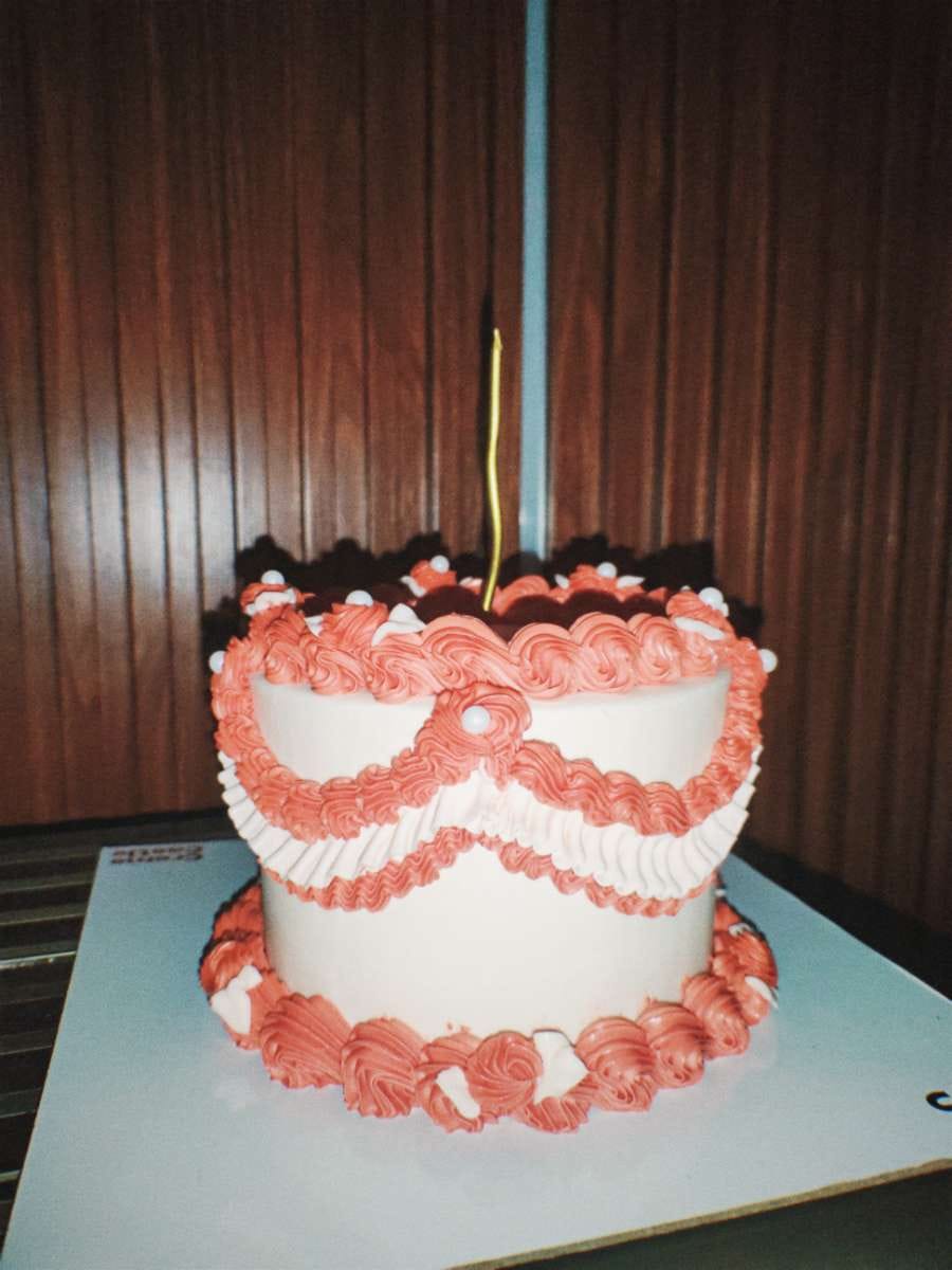 Customer photo review of Pink Vintage Cake