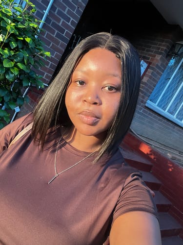 Customer photo review of 2X6 VIETNAMESE SDD BONE STRAIGHT NATURAL COLOUR WIGS