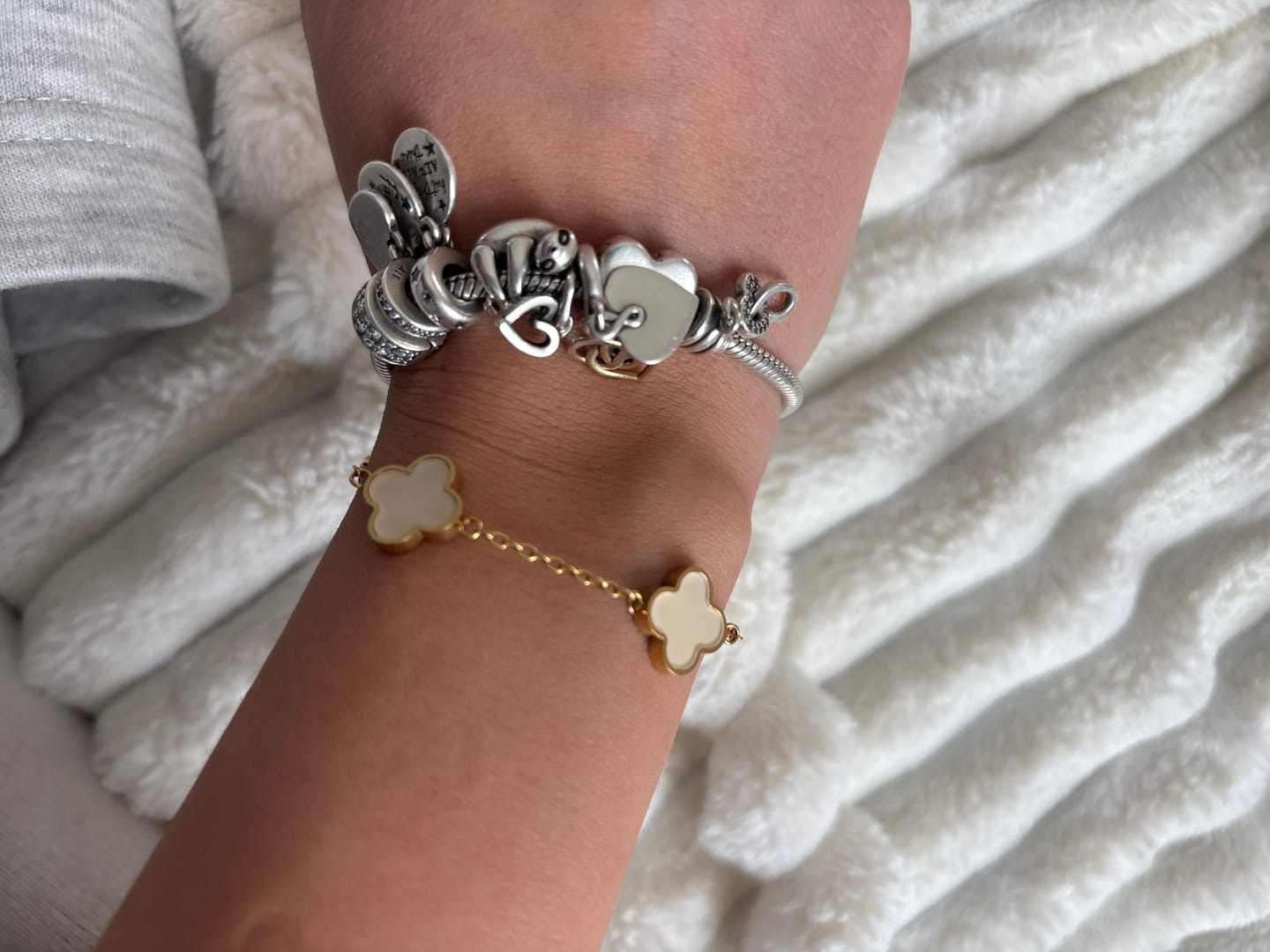 Customer photo review of Beige Clover Armband