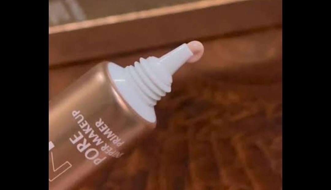 Customer photo review of O.TWO.O SKIN SECRET ZERO PORES PRIMER