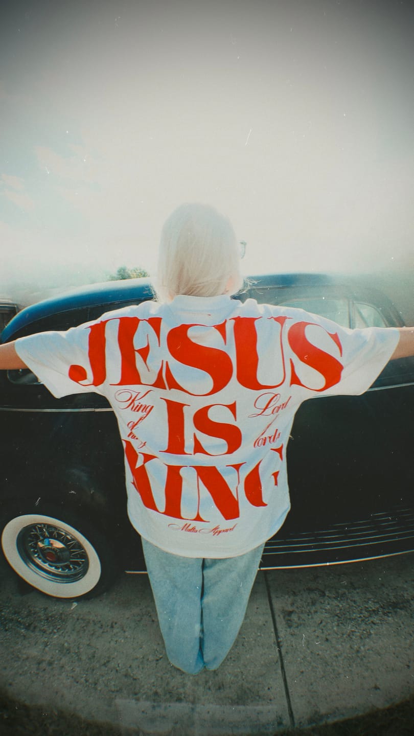 Customer photo review of [PRE-ORDER - SHIPS EARLY JULY] Jesus is King Jumbo Print Tee - Ivory (Oversized)