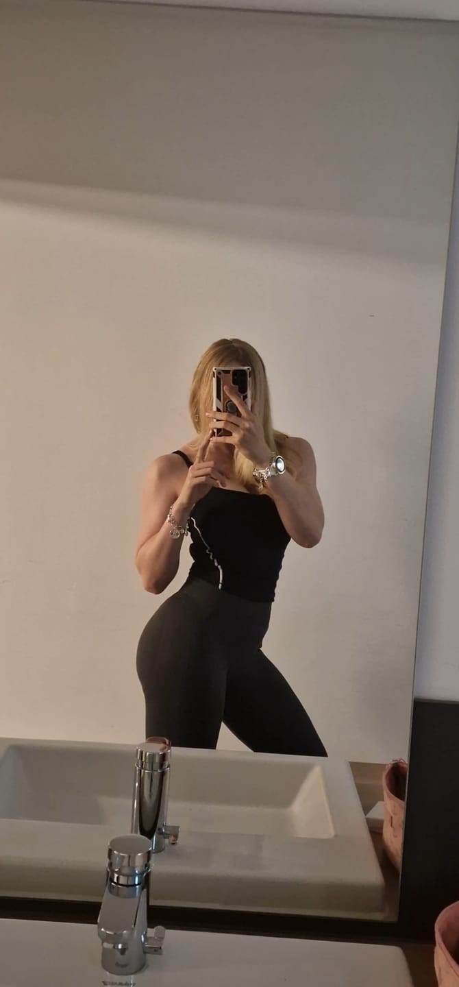 Customer photo review of W4332 - Prep Tank Top
