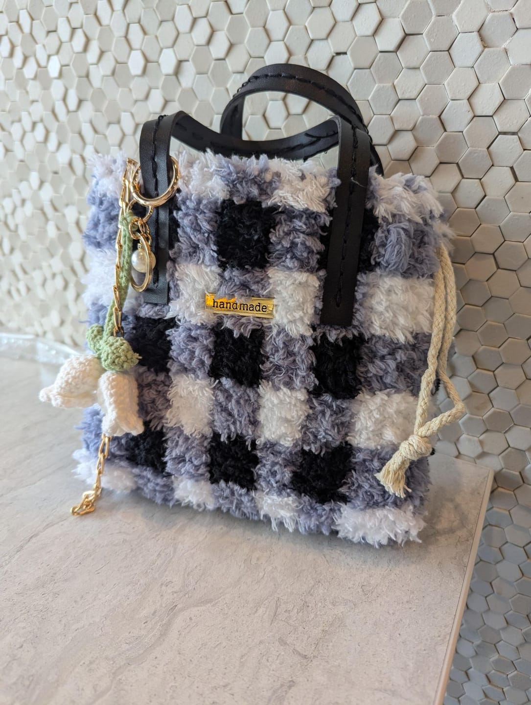 Customer photo review of Black Gingham - Woven Tote Bag Kit