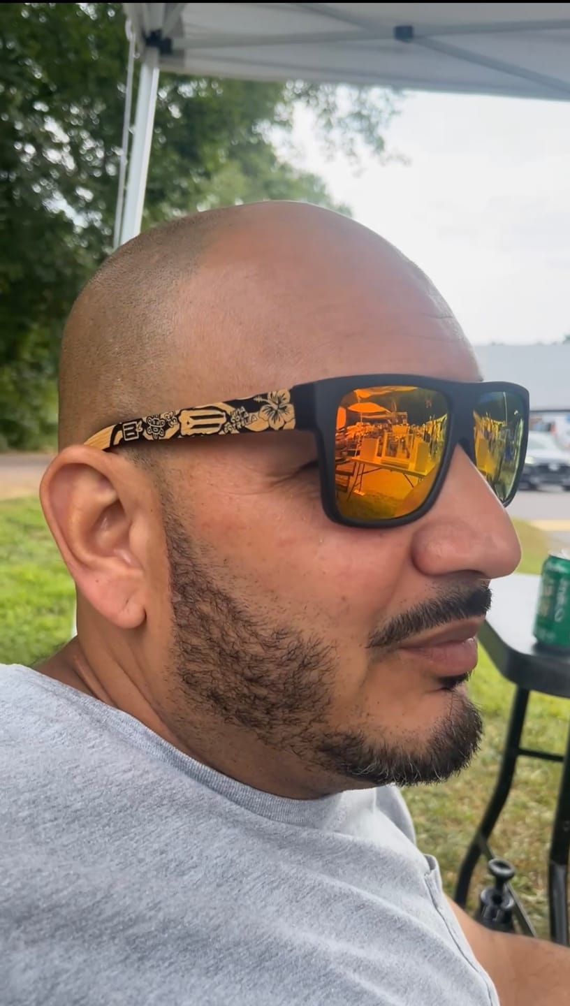 Customer photo review of Mis Raíces  Fire Red