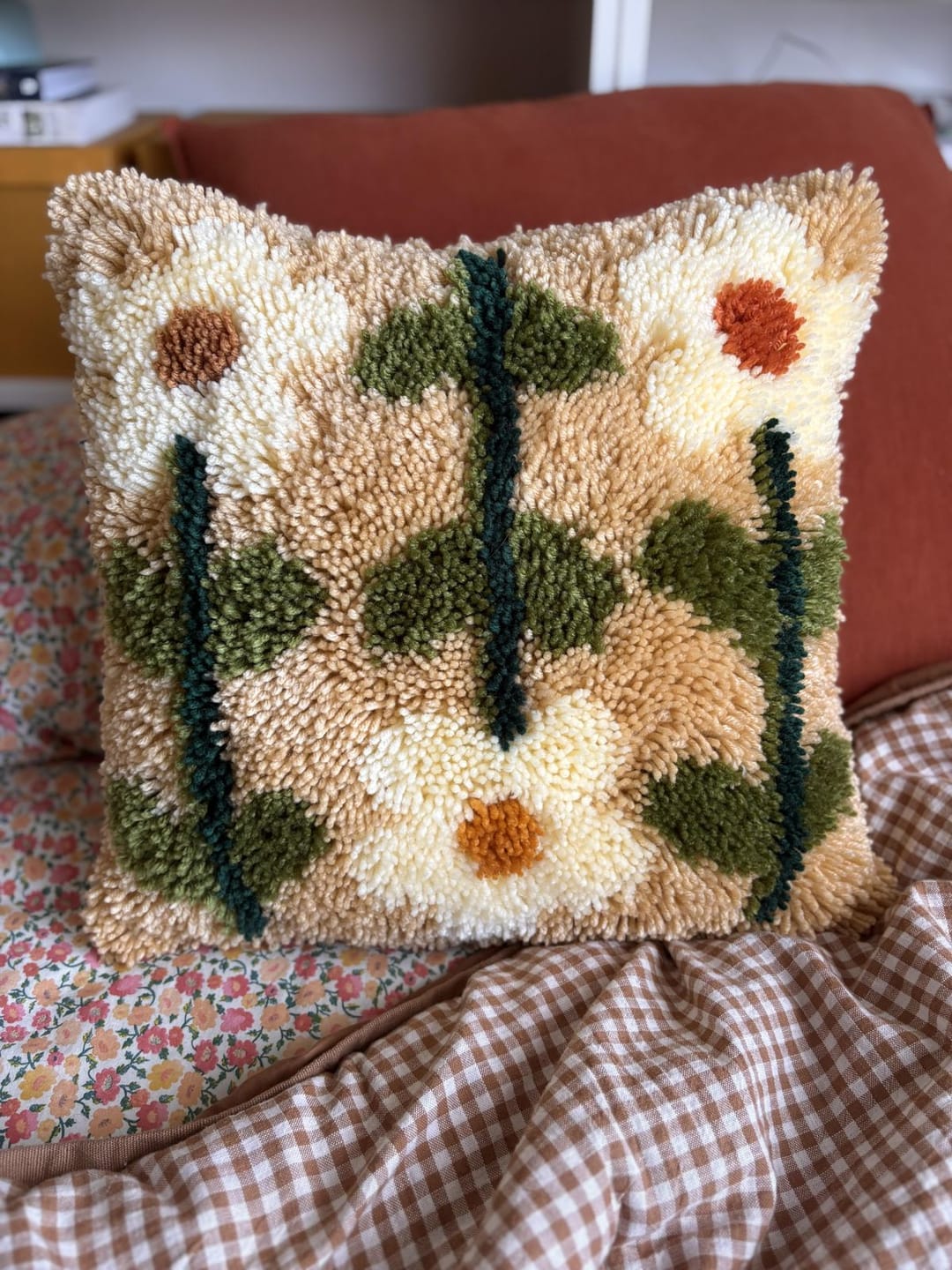 Customer photo review of EARTHY PICK OF THE BUNCH - Latch Hook Cushion Kit