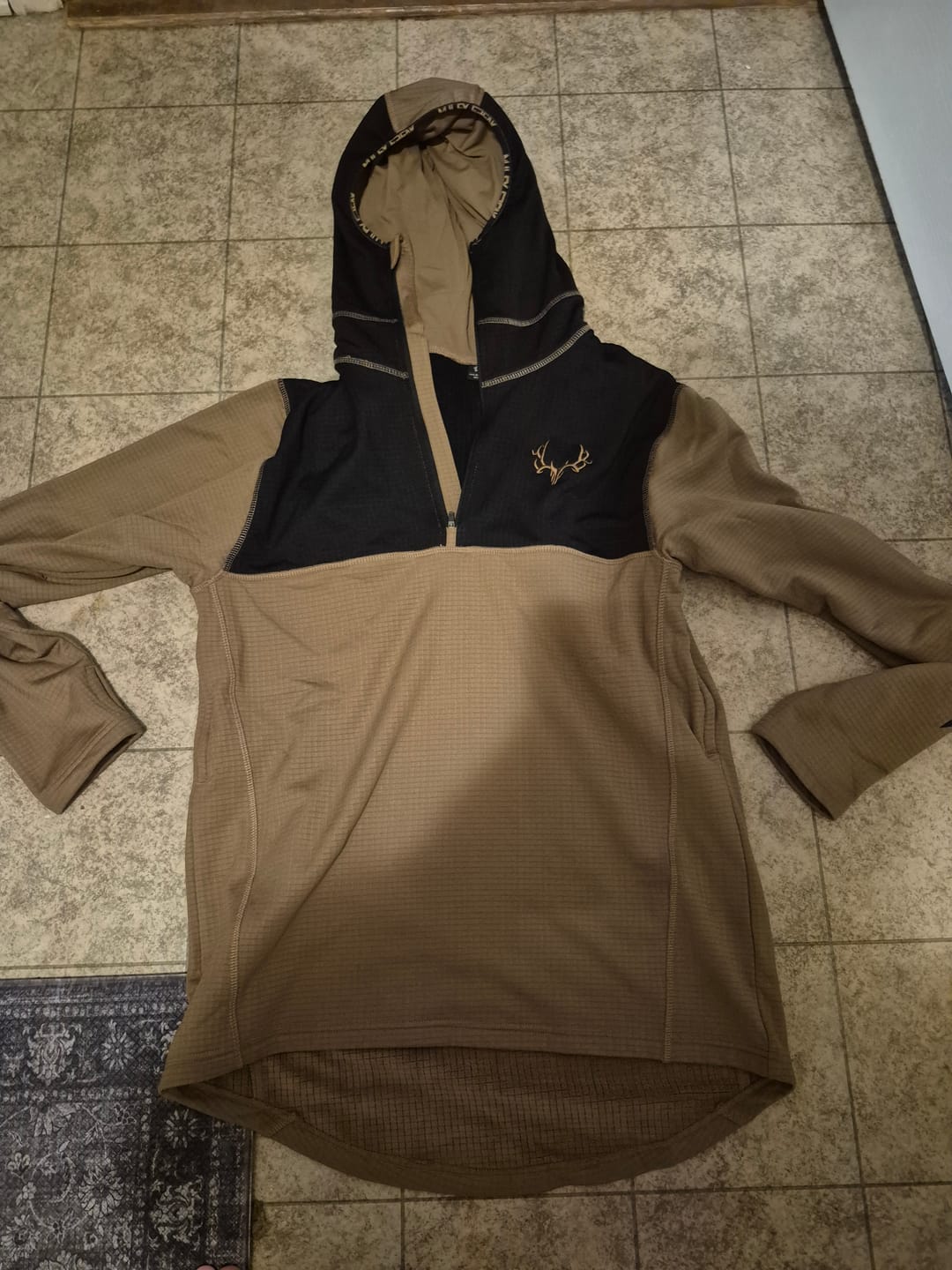 Customer photo review of Elite Merino Hooded Long Sleeve
