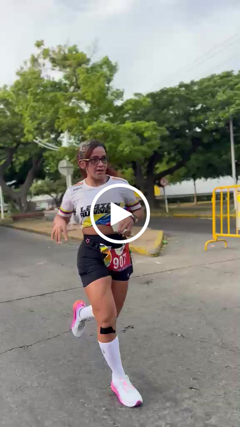 Customer video review of Asics Novablast 5 Sunny Sizzle Mujer Sky Digital Sakura