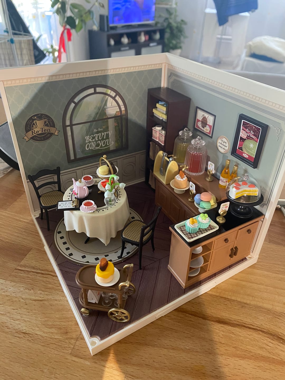 Customer photo review of Miniature House - Sweet Sips Tea