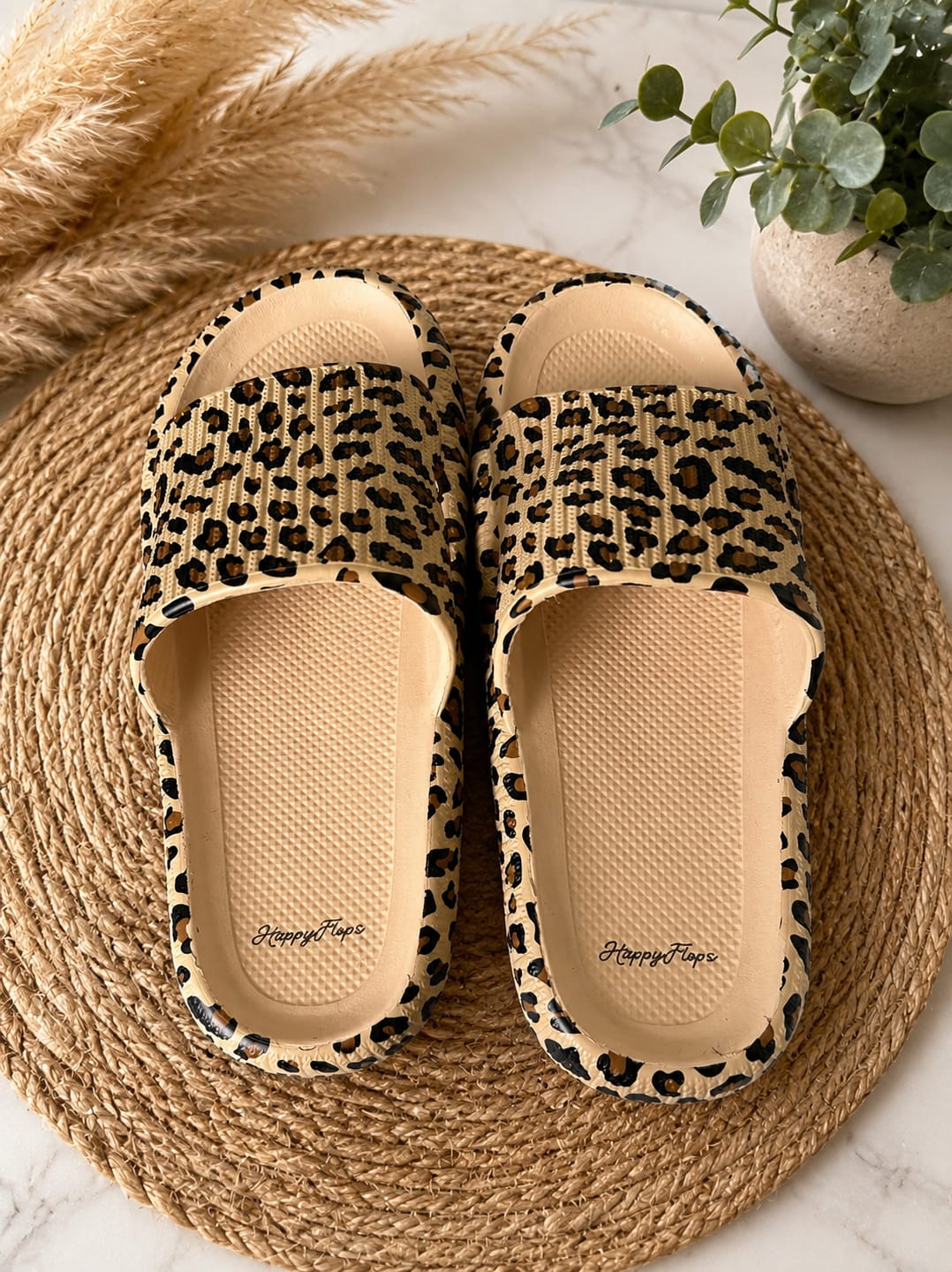 Customer photo review of HappyFlops Limited Editions