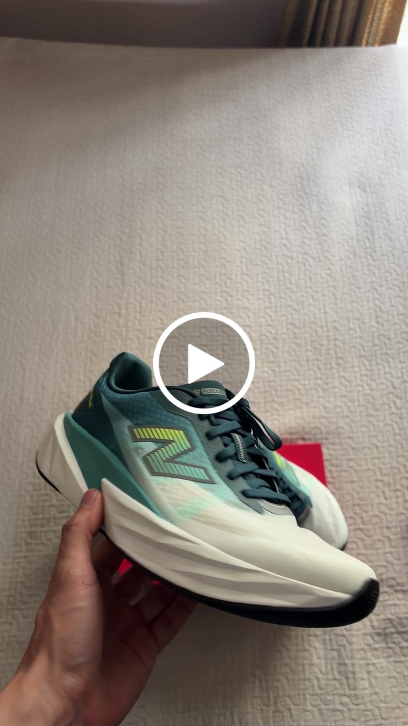 Customer video review of New Balance FuelCell Rebel v5 Hombre Medusa Green Faded Teal
