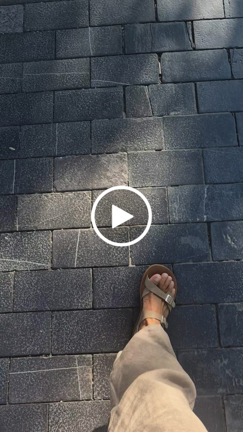 Customer video review of Glow II - Barefoot Sandalias