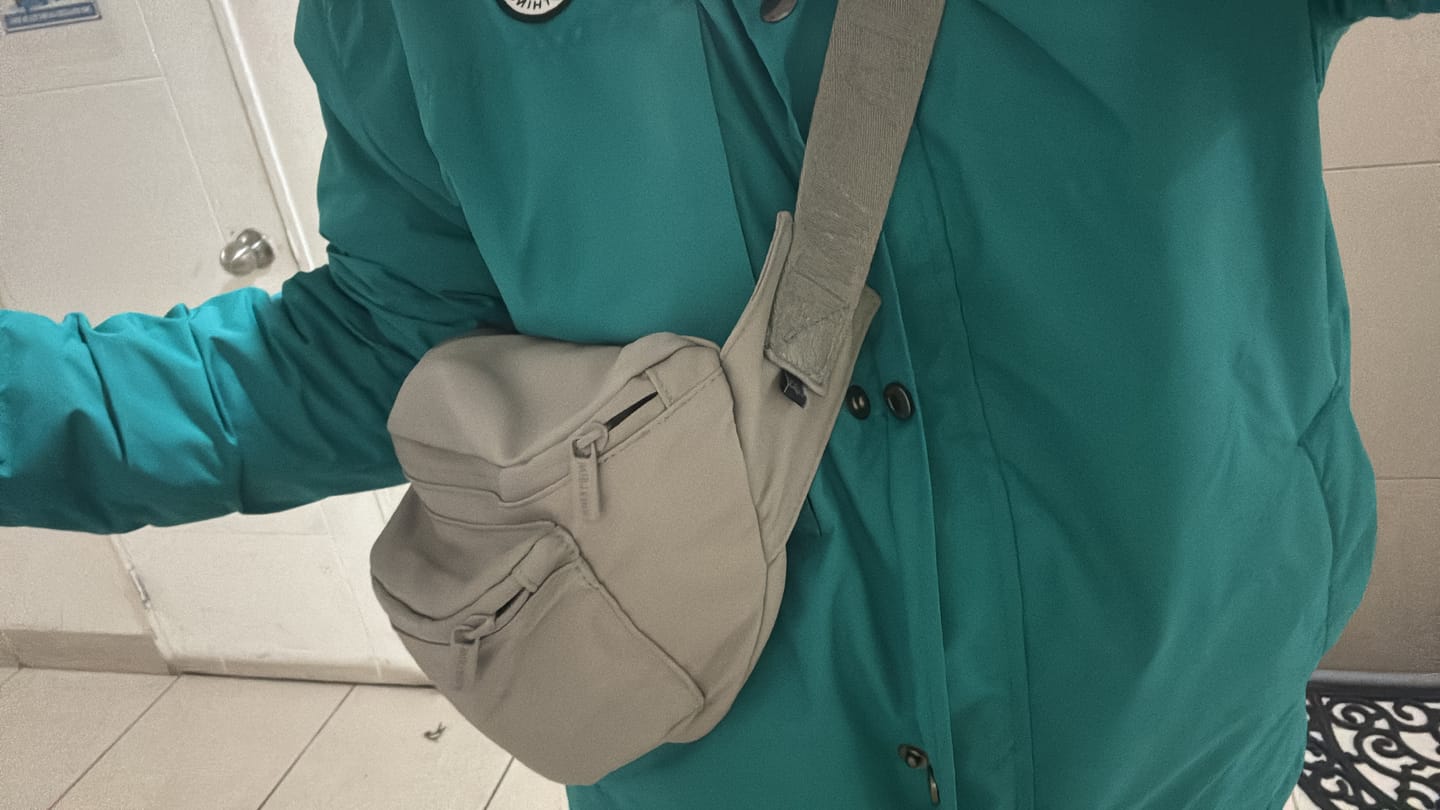 Customer photo review of Bolso Banano Impermeable