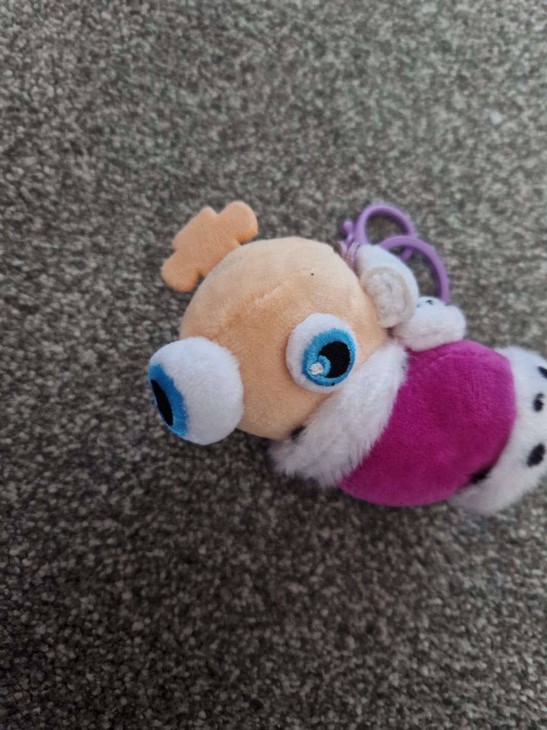 Customer photo review of Kinger Keychain Plush