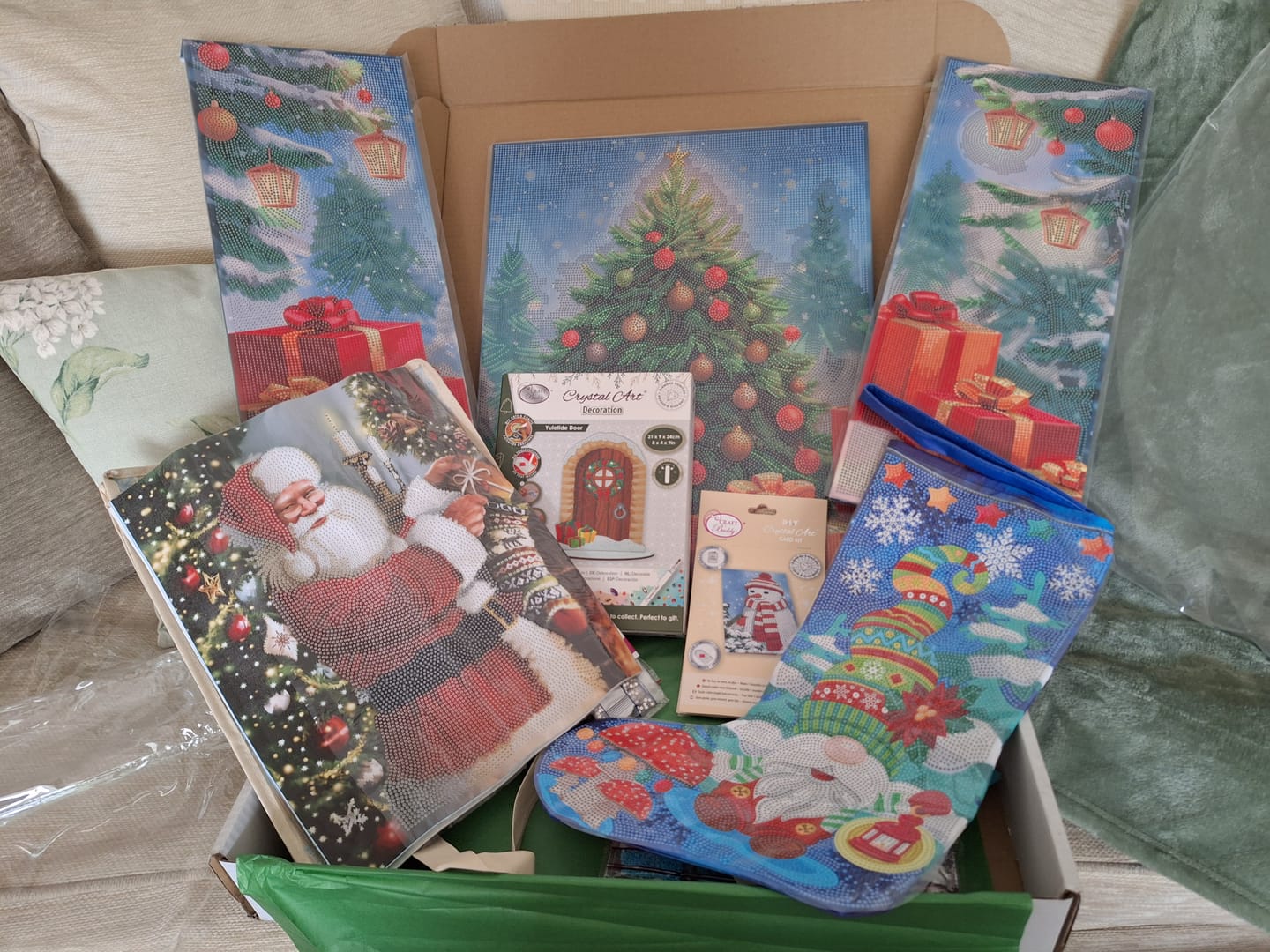 Customer photo review of Christmas Crystal Art Mystery Box