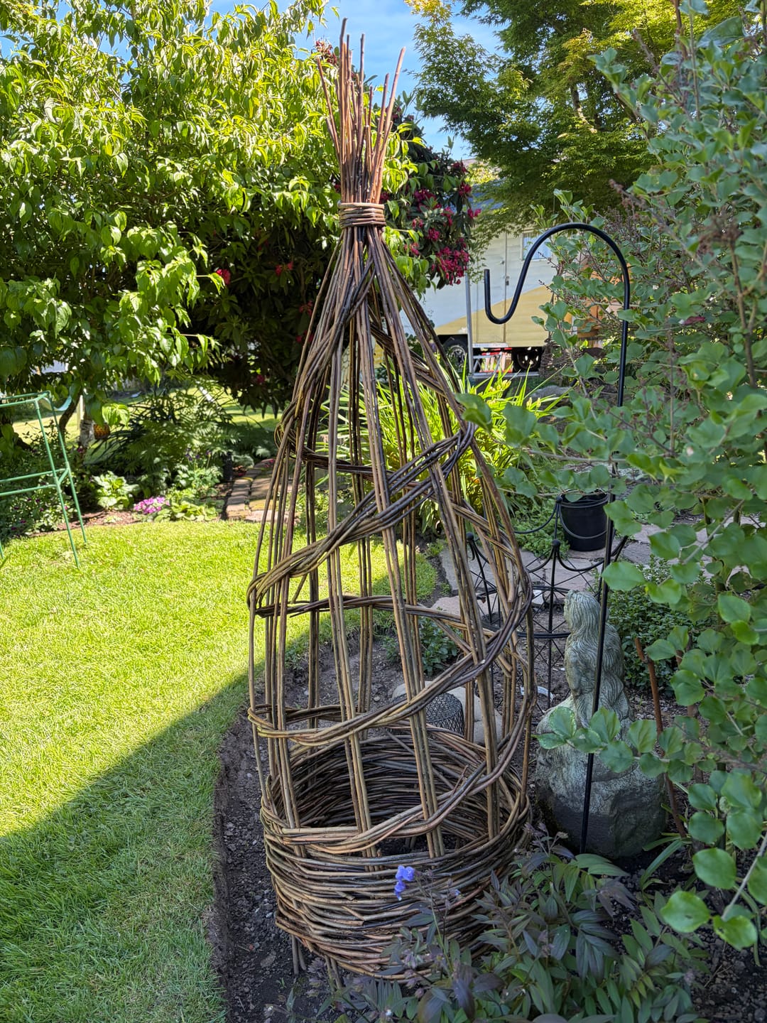 Customer photo review of The Willow Plant Support (3.8 Feet Tall)