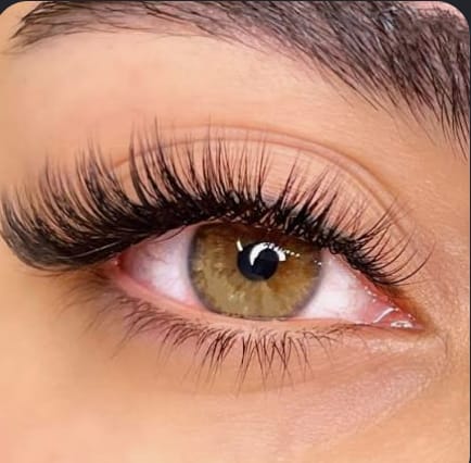 Customer photo review of MagLuxe™ Magnetic Lashes